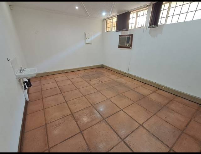 120M² OFFICE TO LET IN VEREENIGING CENTRAL